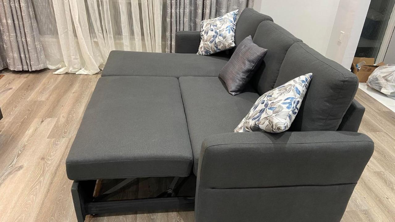 Spectacular 3 Bedroom 2 Wr House - Close To Airport Τορόντο Εξωτερικό φωτογραφία