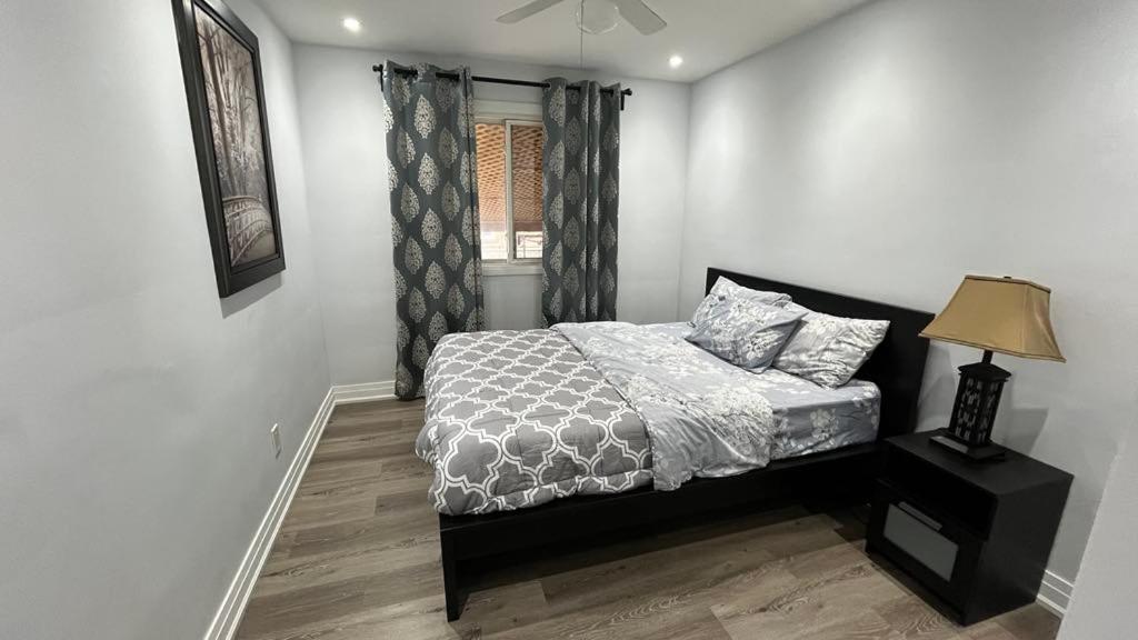 Spectacular 3 Bedroom 2 Wr House - Close To Airport Τορόντο Εξωτερικό φωτογραφία